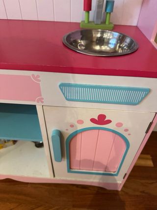 Cocinita de madera para niños