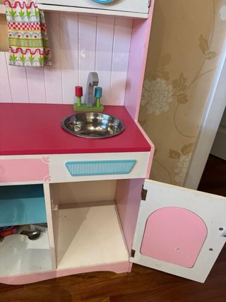 Cocinita de madera para niños