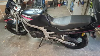 Suzuki GS500E