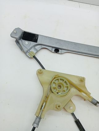 ELEVALUNAS DELANTERO IZQUIERDO RENAULT LAGUNA III (3)