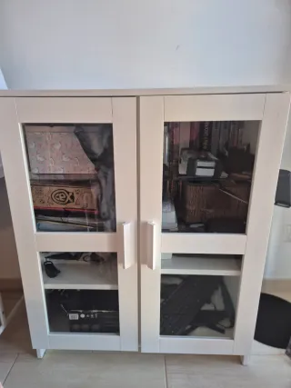 Armario pequeño puertas cristal Ikea