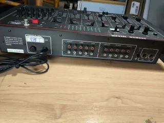 Mesa de mezclas profesional Acoustic Control