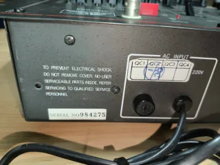 Mesa de mezclas profesional Acoustic Control