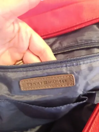 Bolso de viaje Tommy Hilfiger rojo