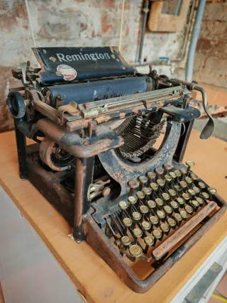 Máquina de escribir Remington antigua