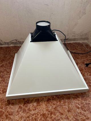 Vitrocerámica, horno y campana extractora