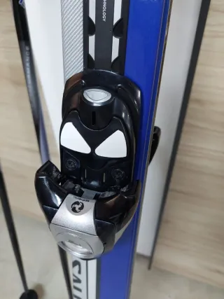 Esquís y bastones Salomon