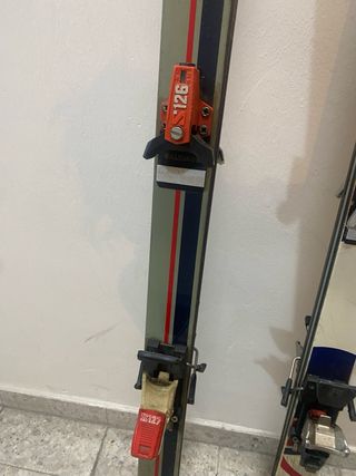 Esquís Vintage Rossignol y Carrera