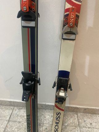 Esquís Vintage Rossignol y Carrera