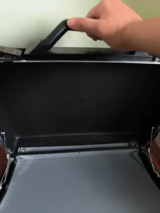 Maletín rígido Samsonite alta gama con llave.