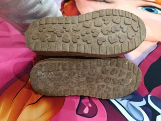 Botas niña marrones con pelo