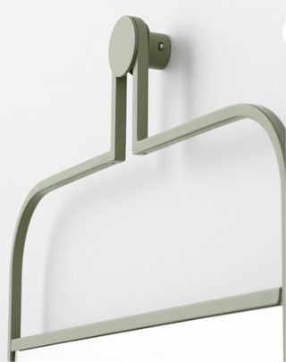 Espejo de pared metálico