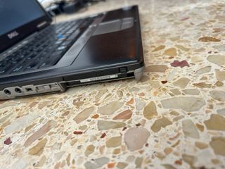 Dell Latitude D630 para diagnostico de coches.