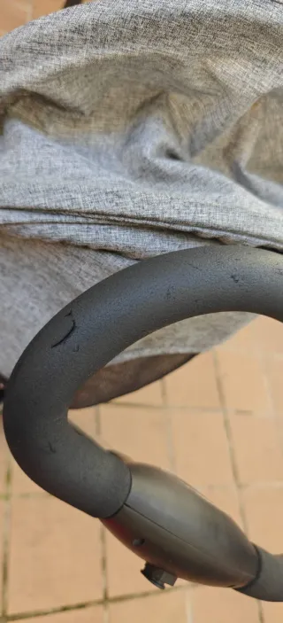 Triciclo Kinderkraft AVEO gris