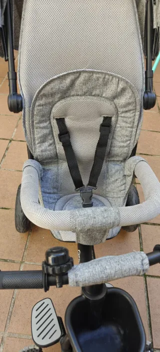 Triciclo Kinderkraft AVEO gris