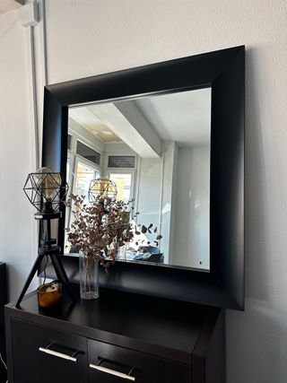 Espejo de madera negro para entrada