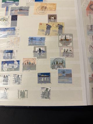 Album classificatore francobolli con 32 pagine