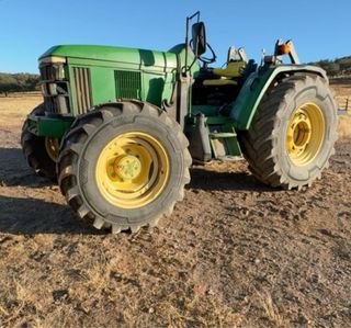 Tractor John Deere 6110