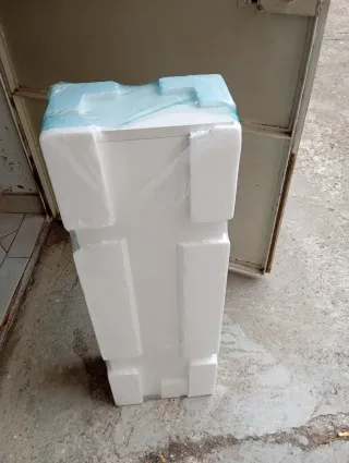 Mensole bianche in legno