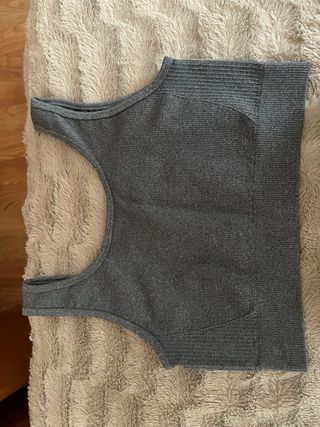 2 Tops Deportivos Talla M