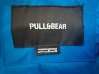 Cazadora Pull&Bear (Tipo plumas(
