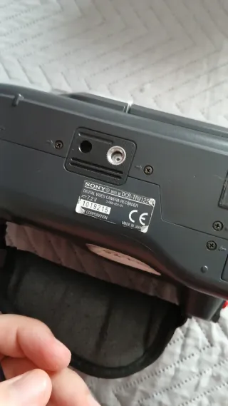 Cámara Sony DCR-TRV125e + Digitalizador