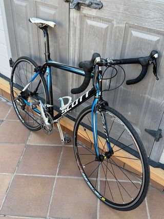 Bicicleta de carretera Scott