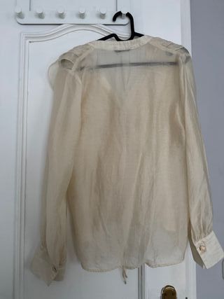 Blusa Zara volantes beige