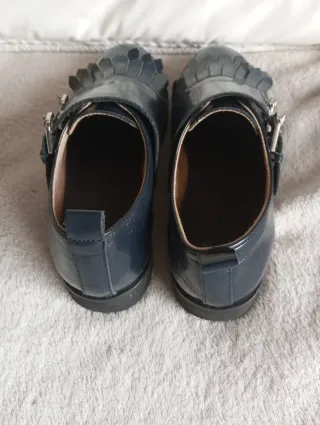 Zapatos de piel charol azul