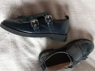 Zapatos de piel charol azul