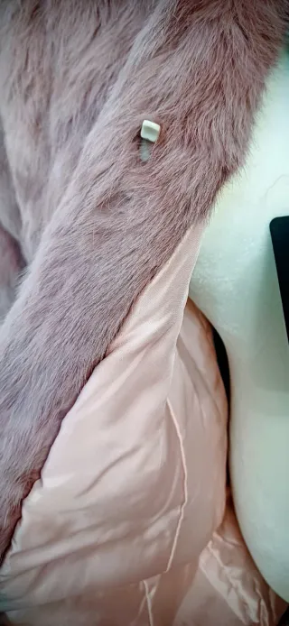 Abrigo rosa nude pelo natural talla L