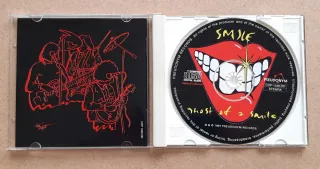 CD Smile Ghost of a Smile