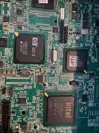 2 Servidores HP ProLiant DL360 G7 | Xeon | 6GB RAM