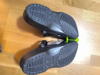 Crocs Talla 41-42 Gris Antracita Nuevas