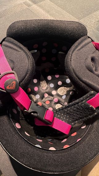 Casco de esquí Roxy con lunares