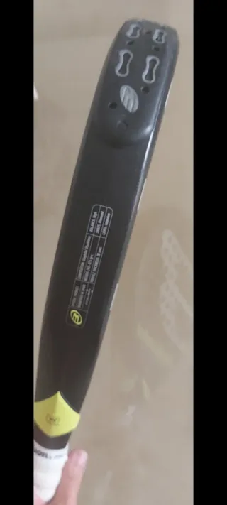 Pala Bullpadel Vertex Carbon Pro