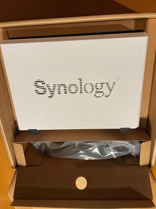 Synology DS215j + 2 discos 4TB (8TB)