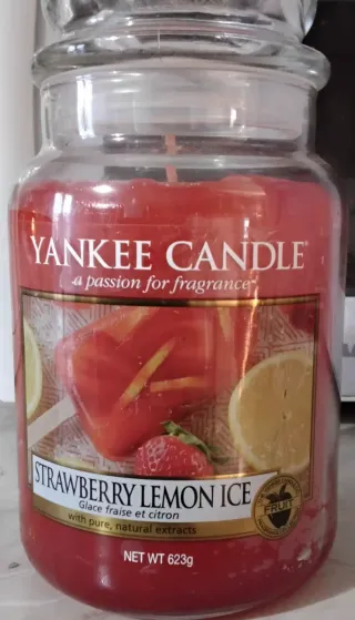 Yankee Candle Strawberry Lemon Ice