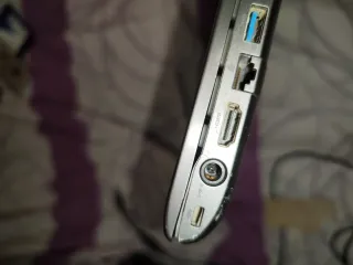 Samsung i7 Portátil Gris/Plata