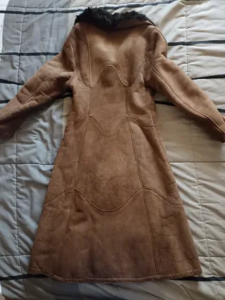 Abrigo piel vuelta mujer