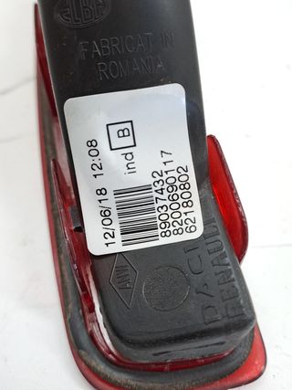 LUZ CENTRAL DE FRENO DACIA DOKKER