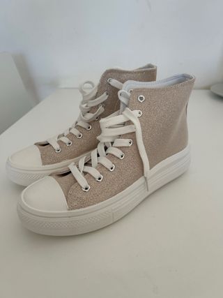 Zapatos Marypaz estilo Converse beige