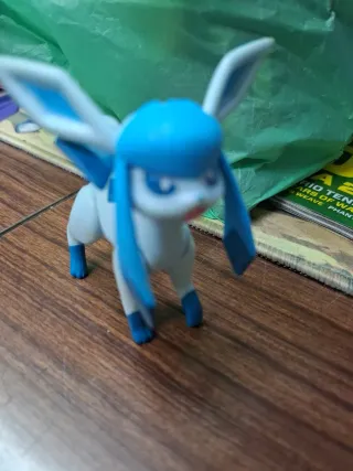 Figura Pokémon Glaceon