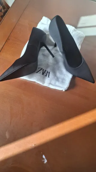 Tacones Zara Talla 38 Negros