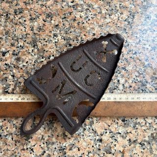 Reposa plancha antiguo forja