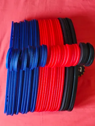 Perchas de plástico Ikea. 29+5 unidades de regalo