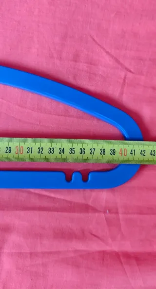 Perchas de plástico Ikea. 29+5 unidades de regalo