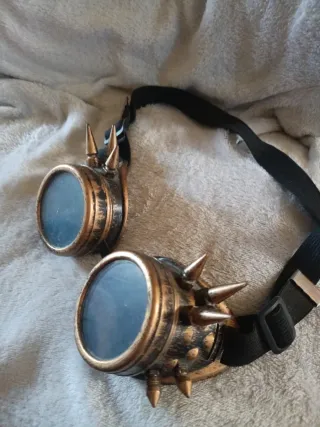 Occhiali Steampunk con Borchie