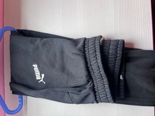 Pantalón chándal Puma negro