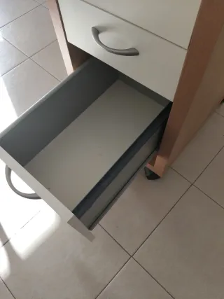 Cajonera Oficina Madera y Plástico